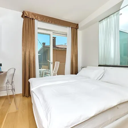Capri Hotel 3*
