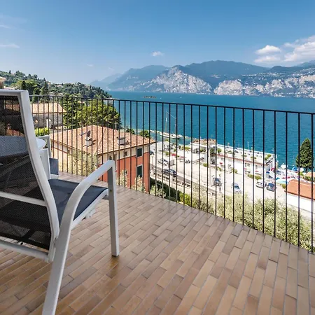 Capri Hotel 3*