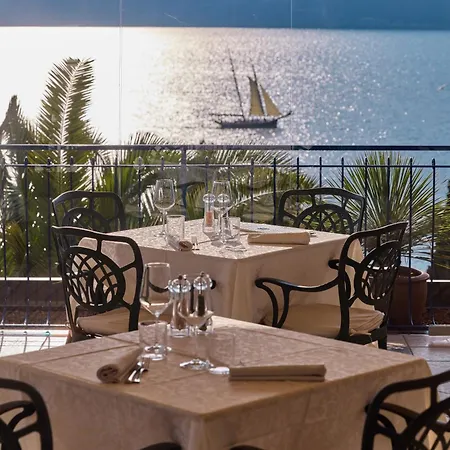 Capri Hotel 3*