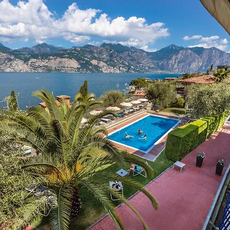 Hotel Capri 3*